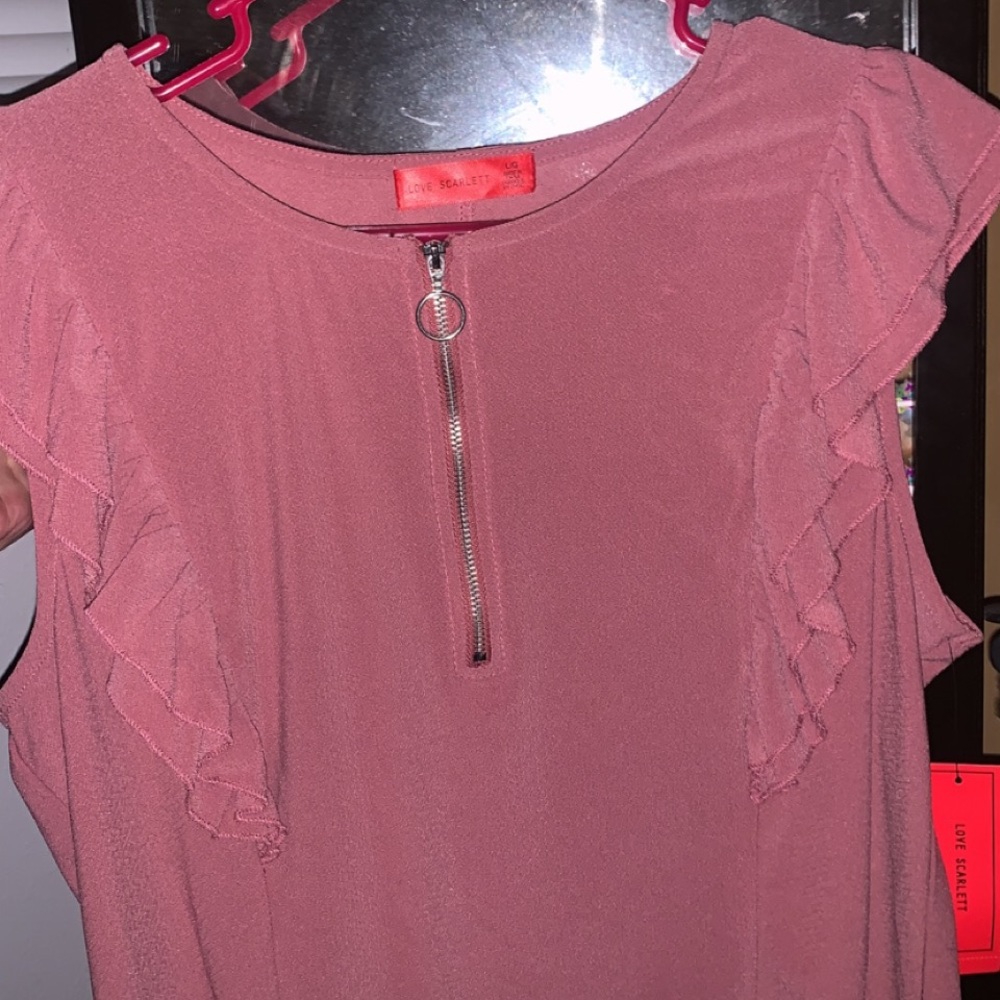 Love Scarlett purple/maroon beautiful and soft stretchy blouse. Size large NWT